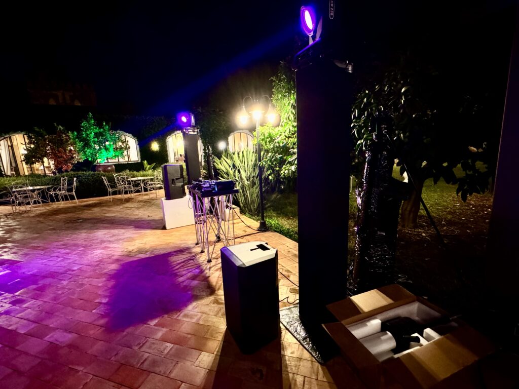 faretti scenici da esterno motorizzati per eventi e matrimoni
